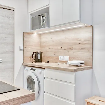 Stawowa Standard By Bookinghost * 브로츠와프