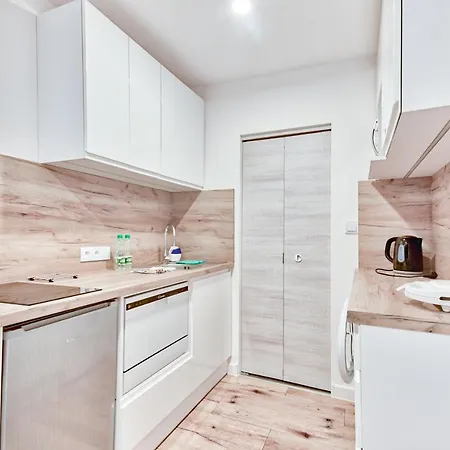 아파트 Stawowa Standard By Bookinghost *