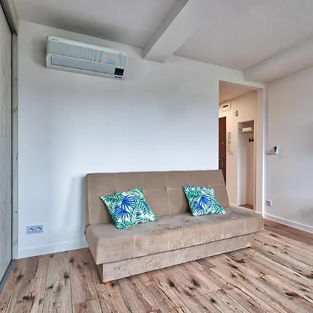 Stawowa Standard By Bookinghost * Βρότσλαβ