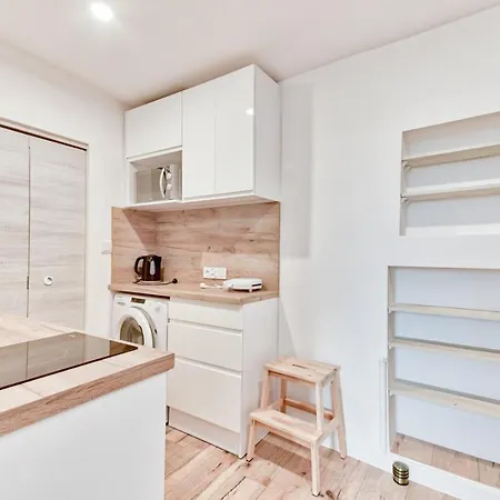 Stawowa Standard By Bookinghost