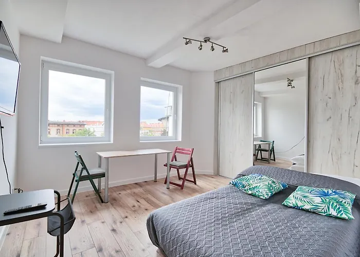 Stawowa Standard By Bookinghost *